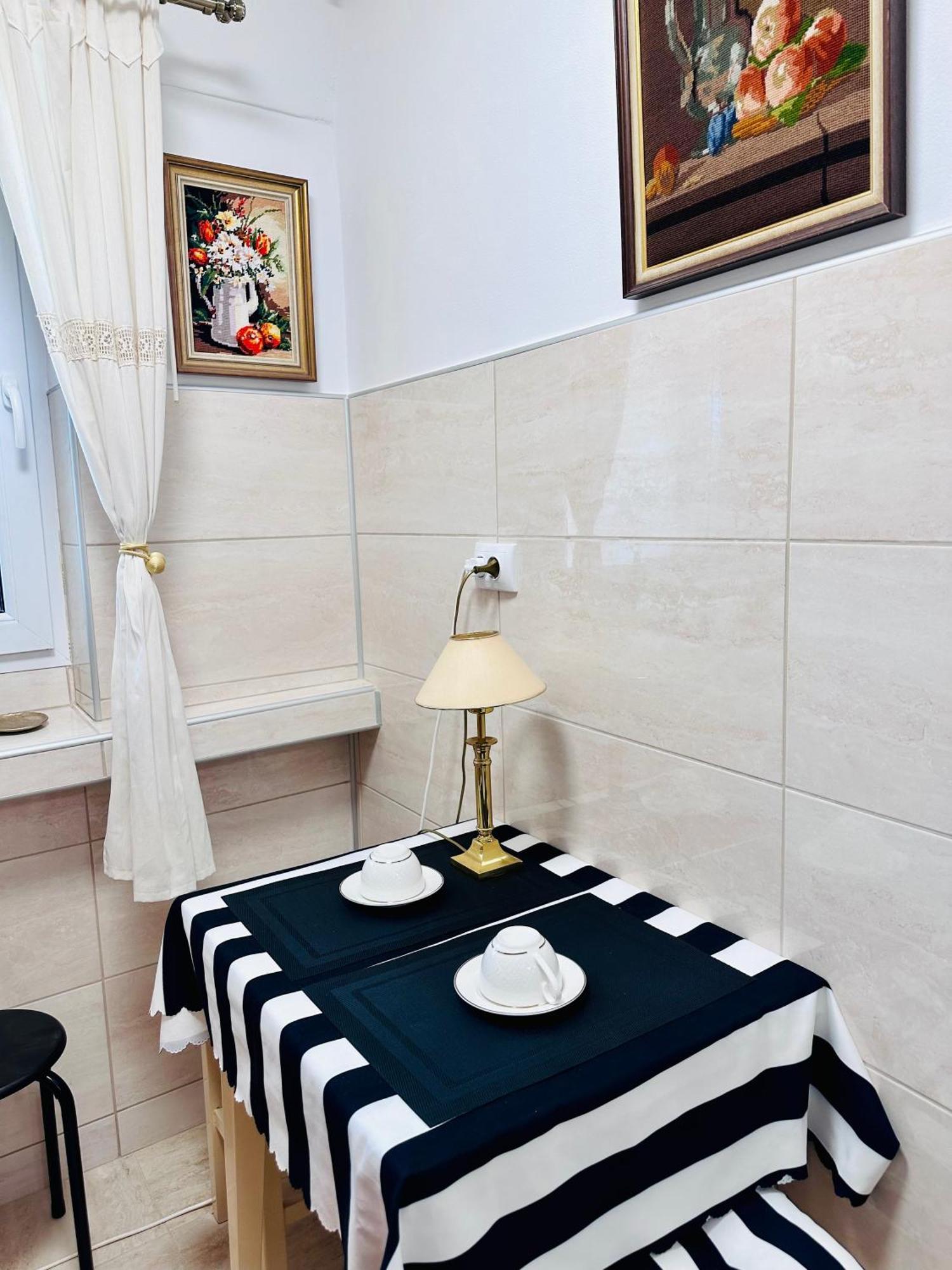 Studio Panoramic With Balcony And Parcul Unirii View Alba Iulia Exterior foto