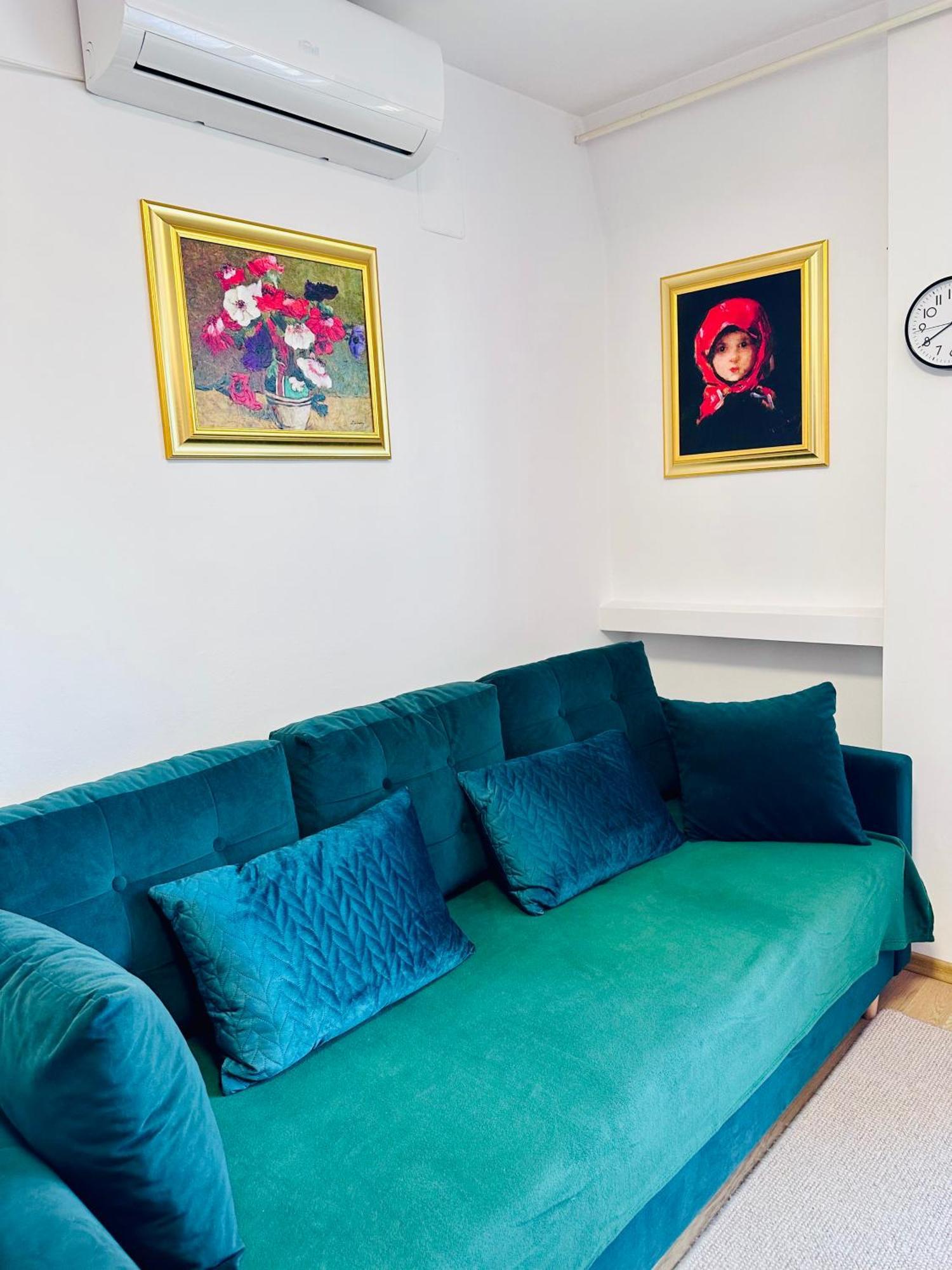 Studio Panoramic With Balcony And Parcul Unirii View Alba Iulia Exterior foto